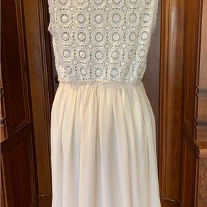Mystree Gray and Black Dress Form
